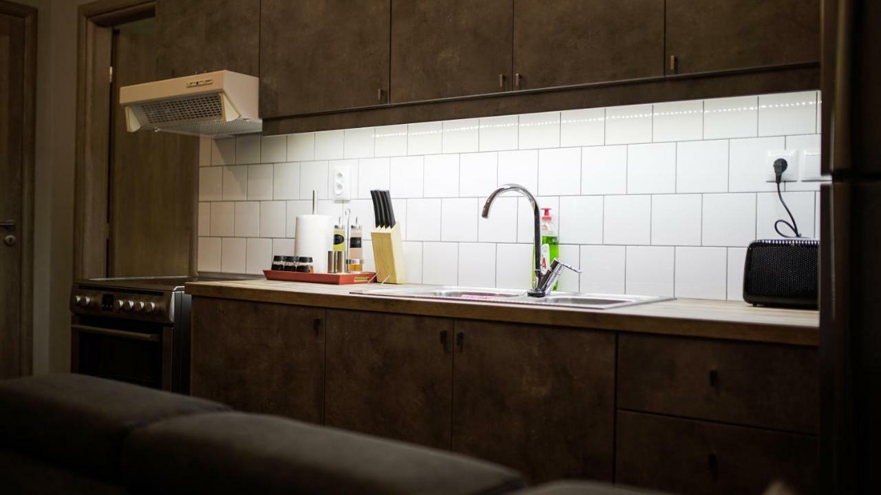 D16-Cosy Downtown Apartment アテネ エクステリア 写真
